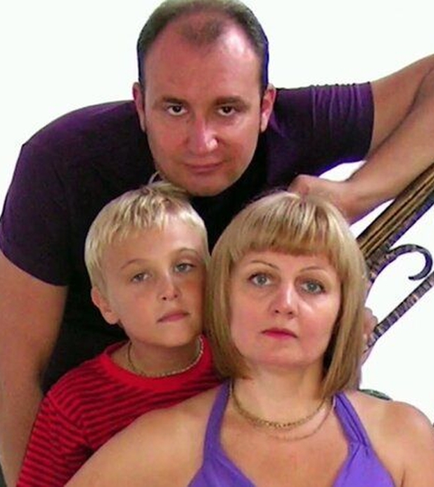 Святослав и Ирина Ещенко с сыном. / Фото: www.vokrug.tv