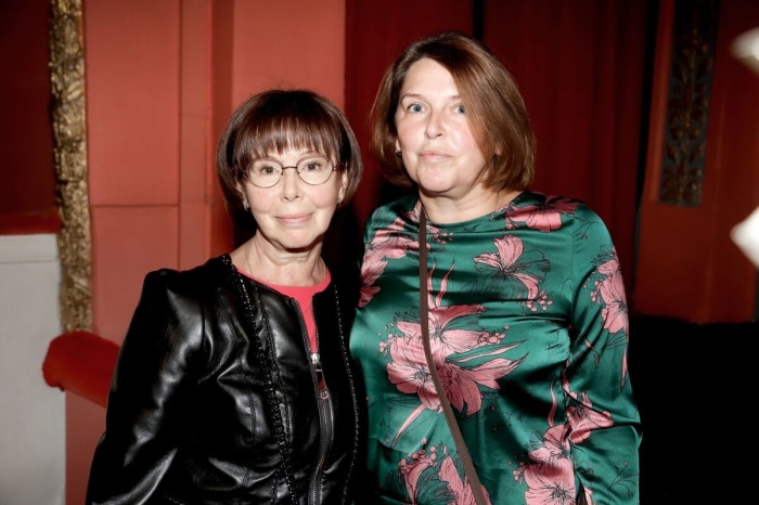 Зоя Кайдановская с мамой Евгенией Симоновой. Зоя Кайдановская с мамой Евгенией Симоновой.