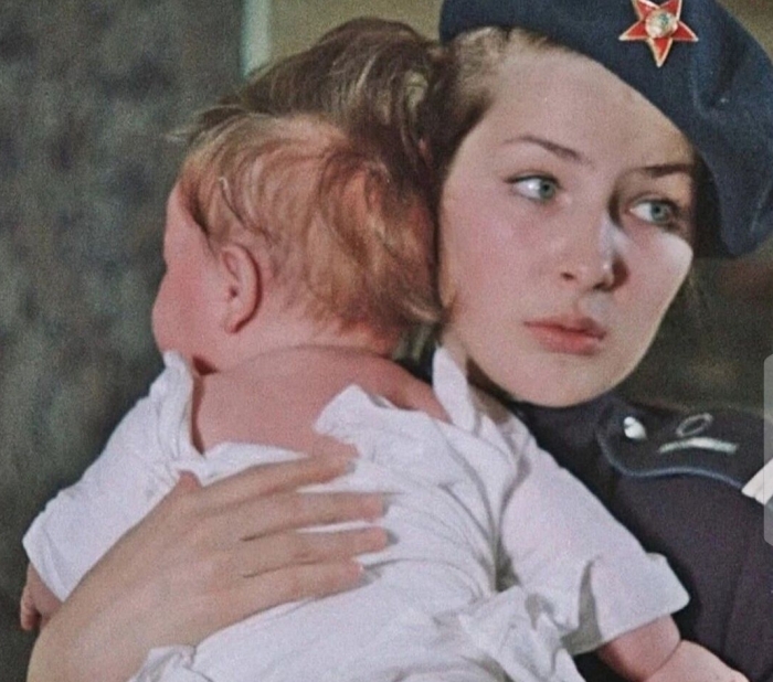 Наталья Данилова в фильме «Место встречи изменить нельзя». / Фото: pinterest.com Наталья Данилова в фильме «Место встречи изменить нельзя». / Фото: pinterest.com