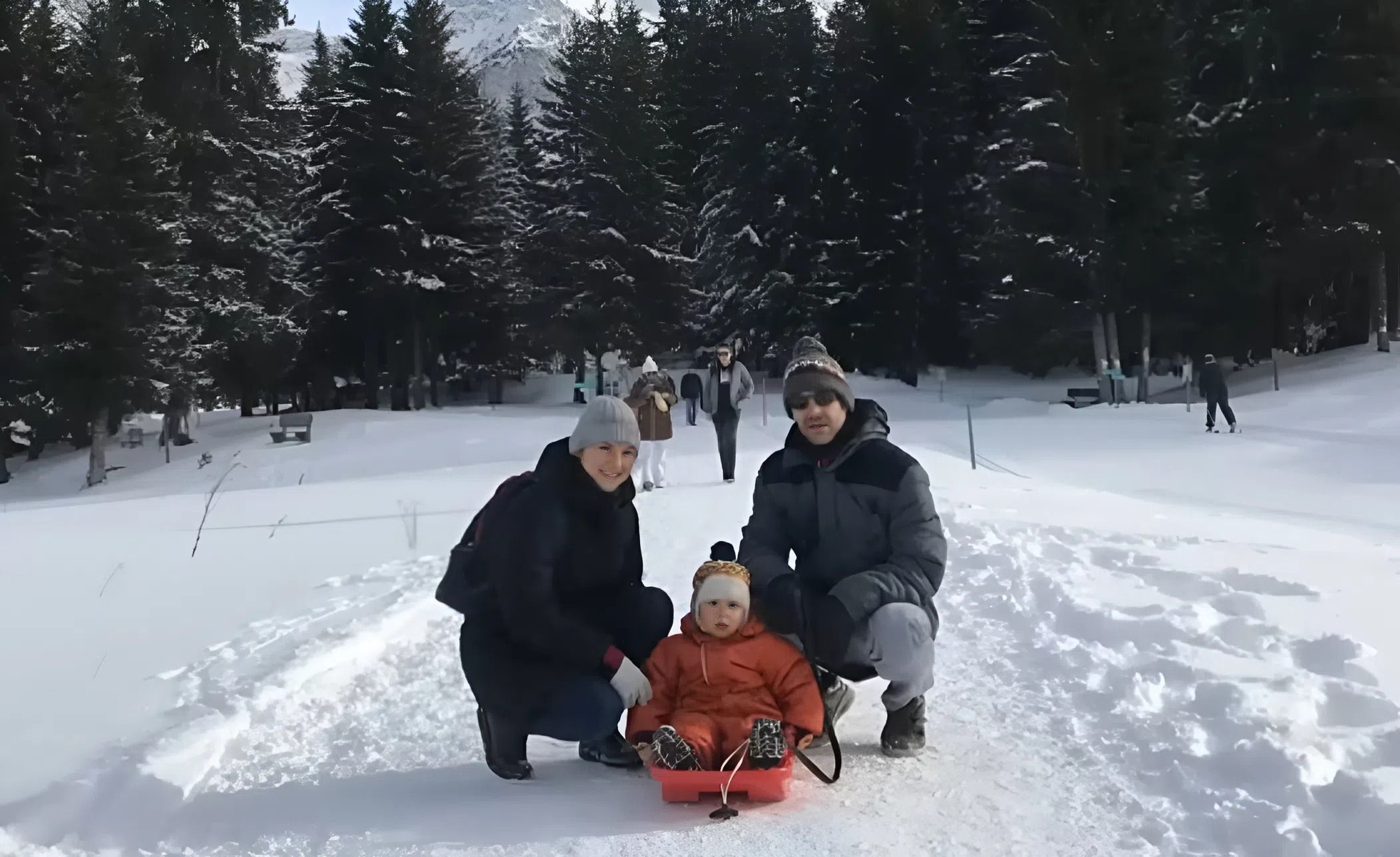 Сандро и Алёна Фонтана с сыном.