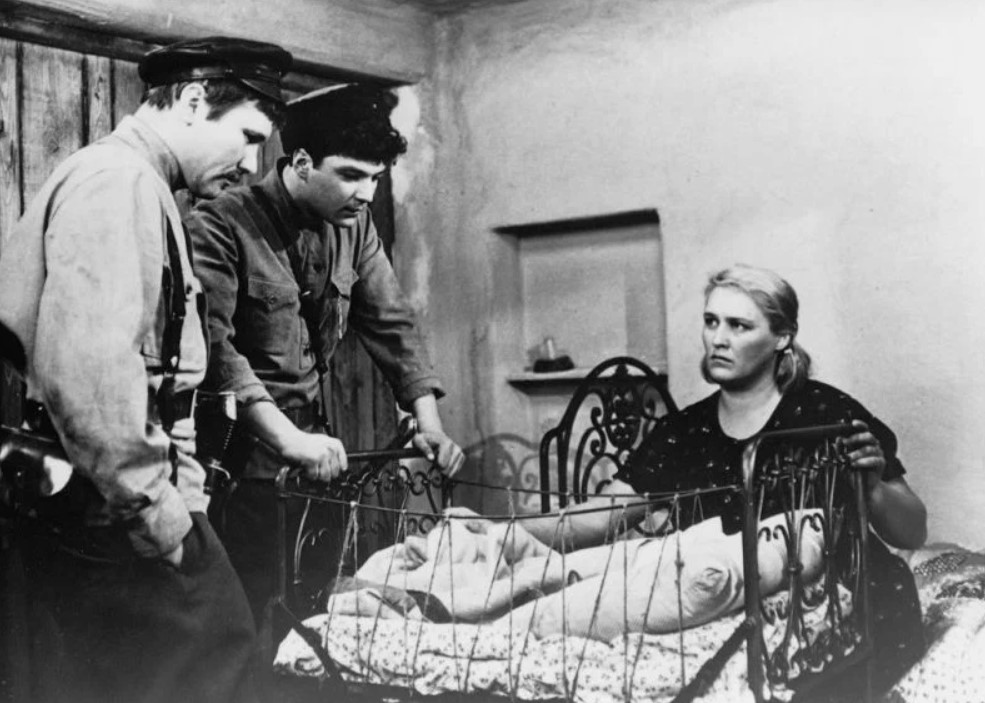 «Комиссар». «Комиссар».