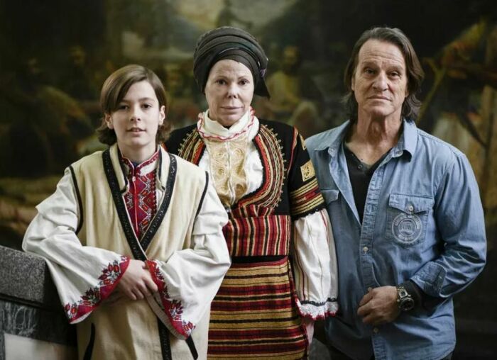 Принцесса Калина с мужем и сыном. Принцесса Калина с мужем и сыном.