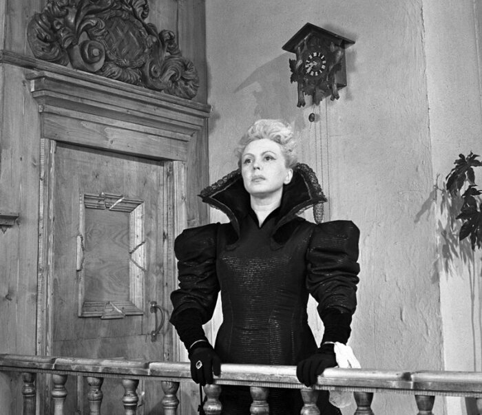 Валентина Караваева в фильме «Обыкновенное чудо».