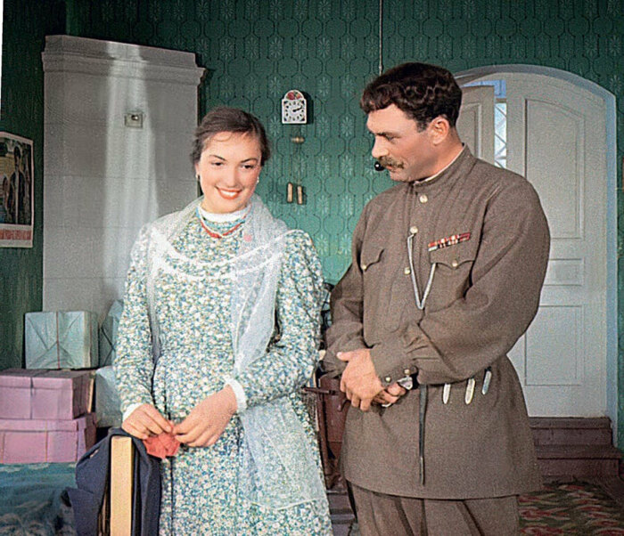 Клара Лучко и Сергей Лукьянов в фильме «Кубанские казаки». / Фото: vseprozvezd.ru