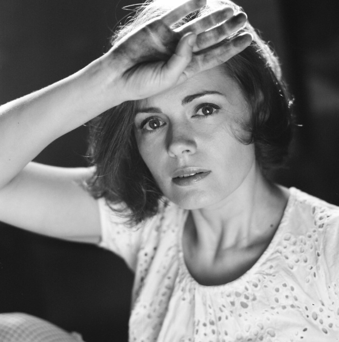 Анна Миклош. Анна Миклош.