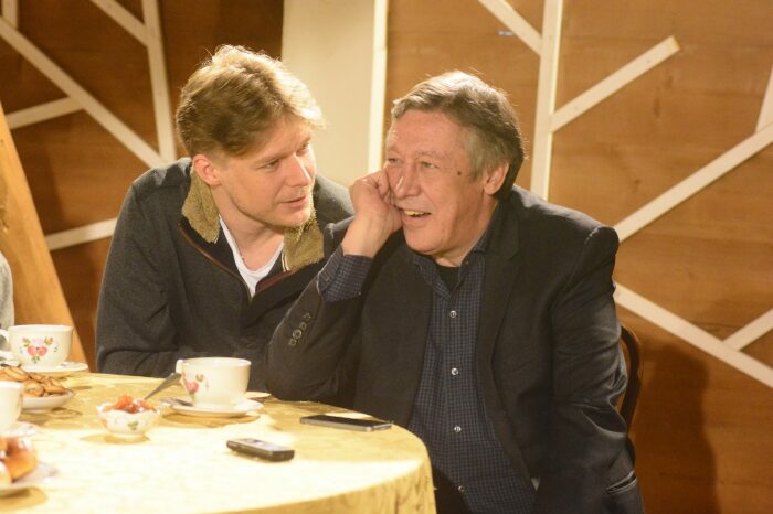 Никита Ефремов с отцом. / Фото: kino-teatr.ru Никита Ефремов с отцом. / Фото: kino-teatr.ru