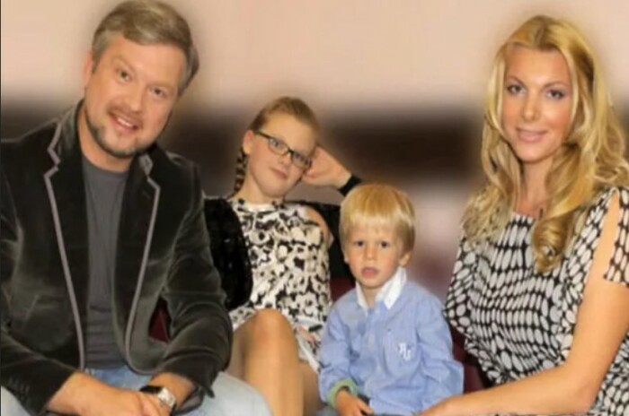 Валдис и Светлана Пельш с дочерью и сыном. / Фото: globalmsk.ru