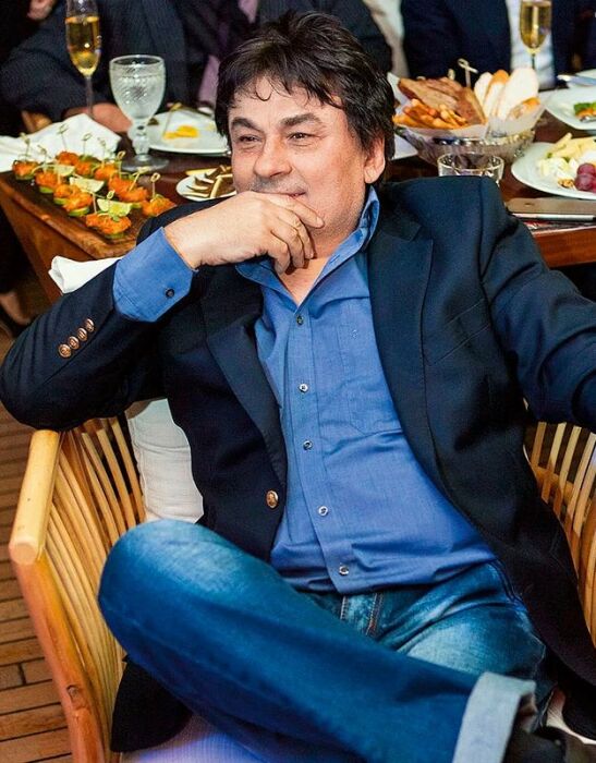 Александр Серов.