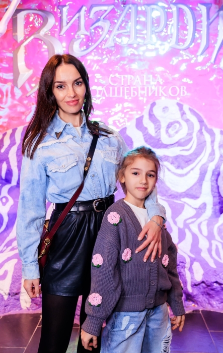 Юлия Зимина с дочерью. / Фото: heeeey.ru