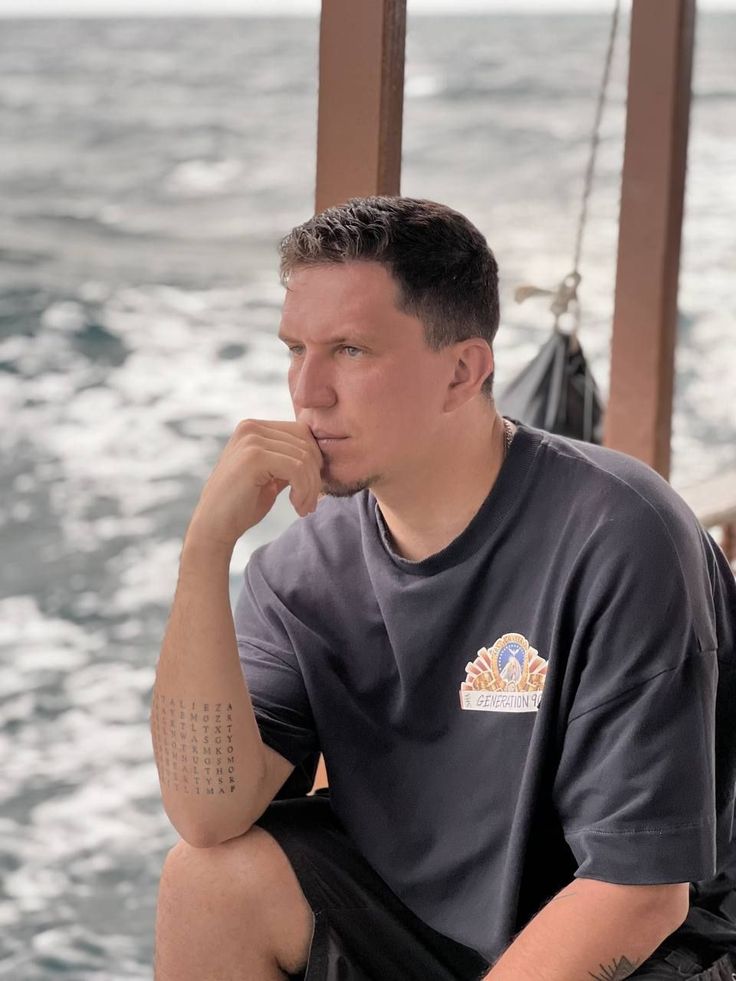 Дмитрий Масленников.