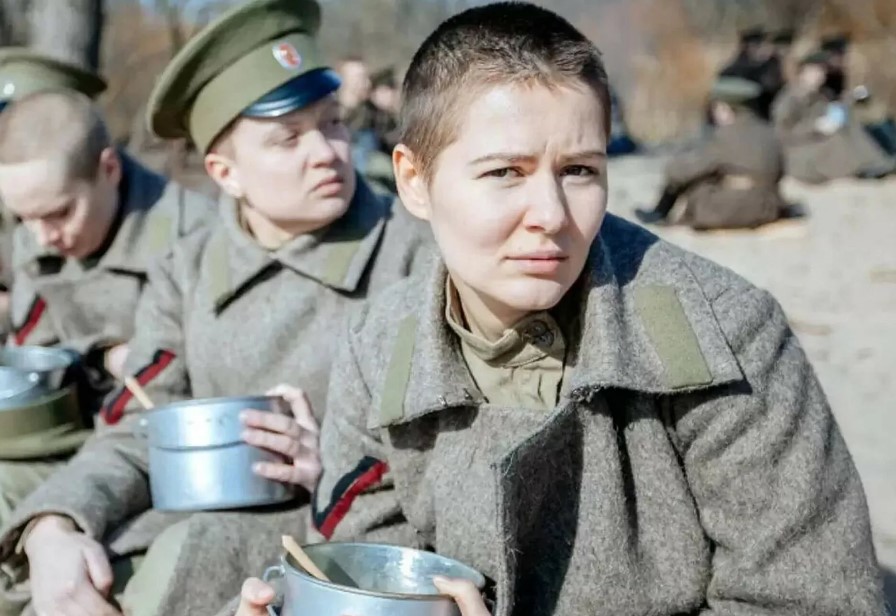 Мария Кожевникова в фильме «Батальонъ».