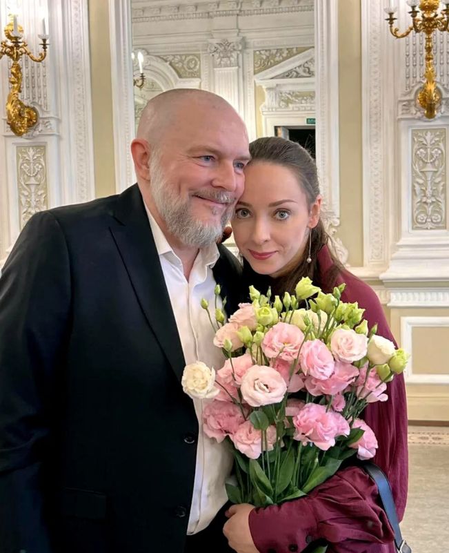 Алексей Нилов с дочерью. Алексей Нилов с дочерью.