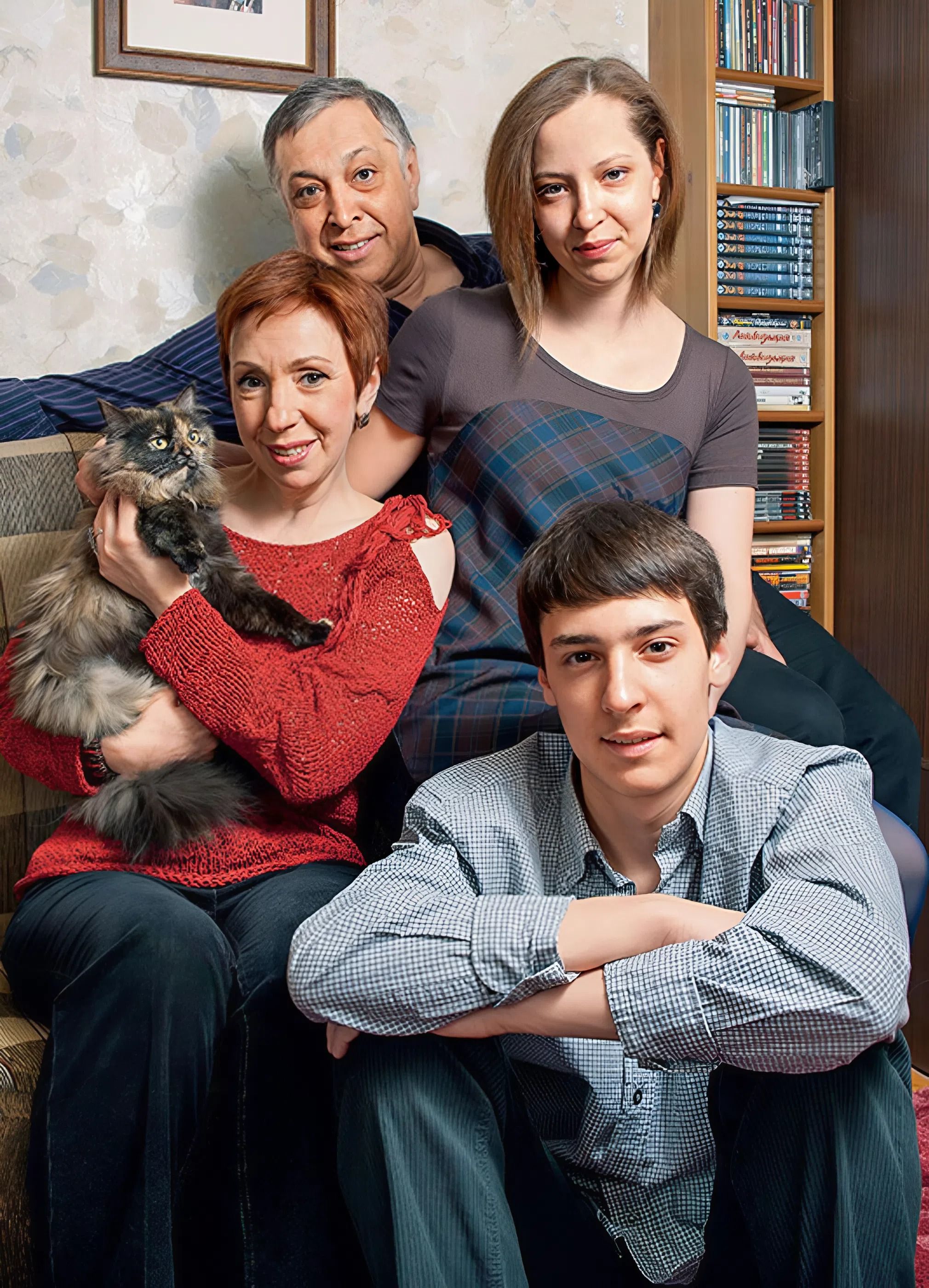 Галина Петрова с мужем, дочерью и сыном.