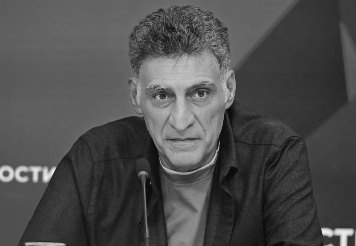 Тигран Кеосаян. Тигран Кеосаян.