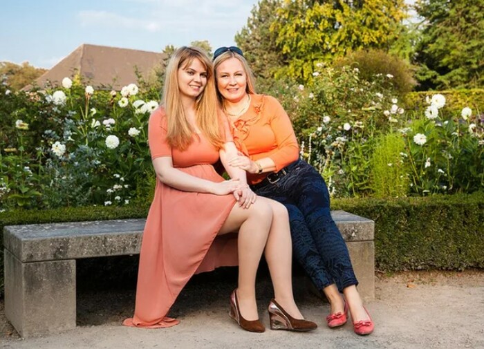 Кристин и Надежда Тилер.