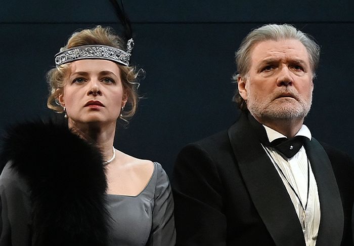 Владимир Симонов и Яна Соболевская.