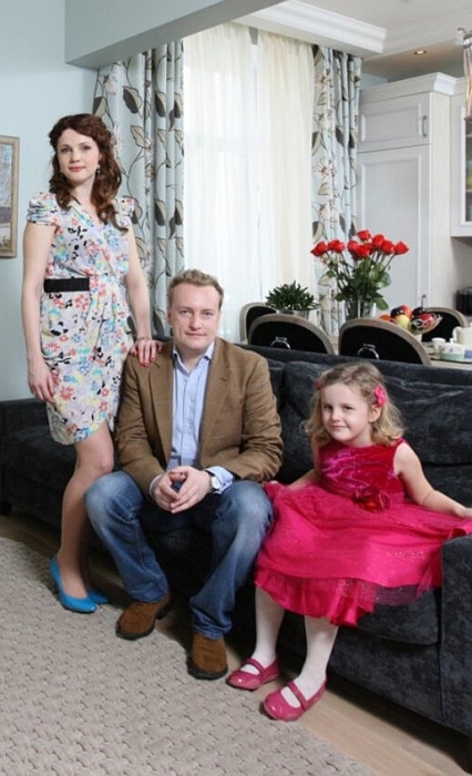 Екатерина Вуличенко и Денис Трифонов c дочерью. / Фото: 7days.ru Екатерина Вуличенко и Денис Трифонов c дочерью. / Фото: 7days.ru