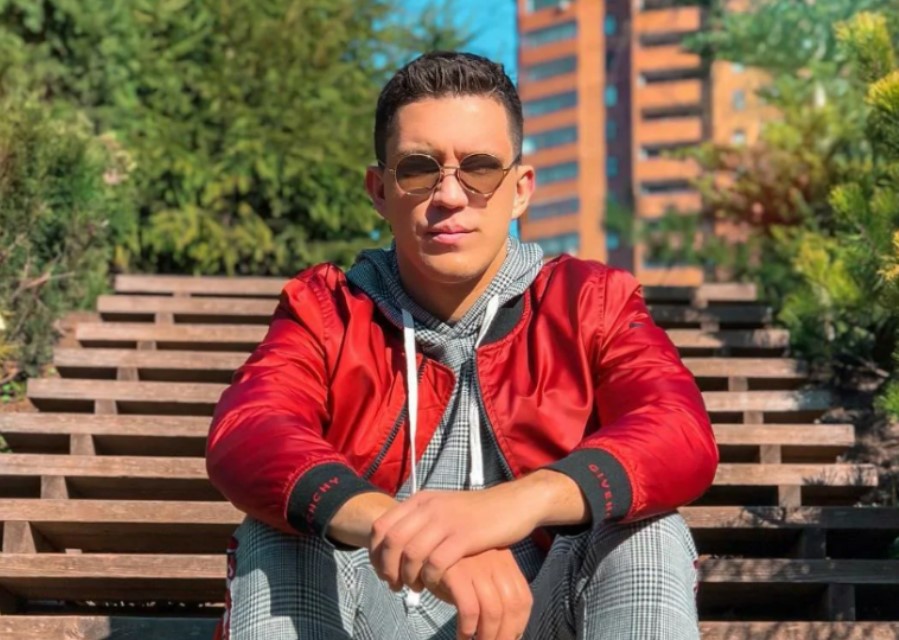 Дмитрий Масленников.