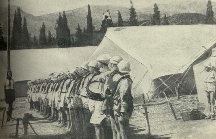 Первые смены пионерского лагеря Артек Первые смены пионерского лагеря Артек