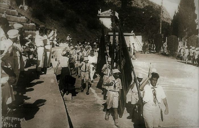 Пионерский лагерь Артек Пионерский лагерь Артек