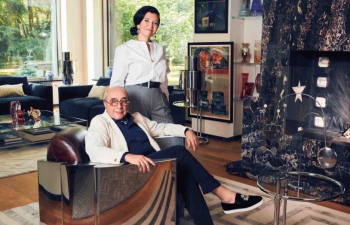 Александр Добровинский с женой в доме во Внуково