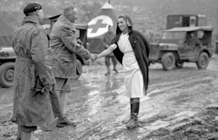 Лейла в передвижном военном госпитале