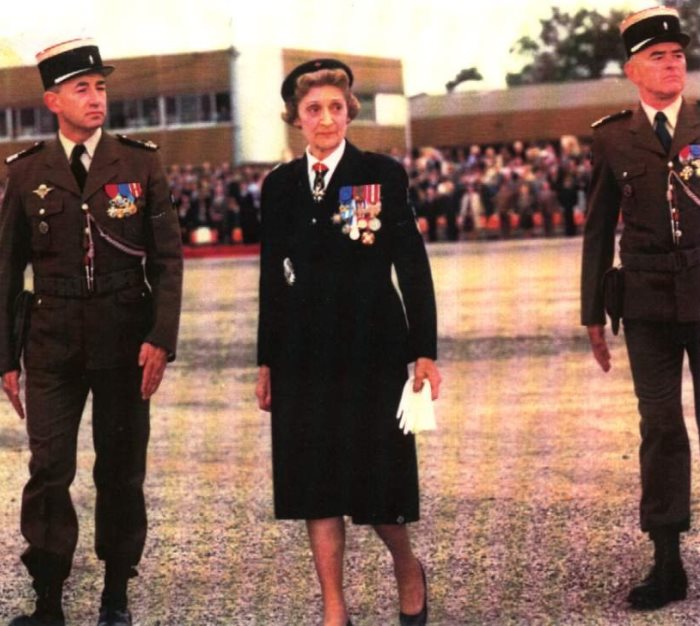 Графиня де Люар Графиня де Люар