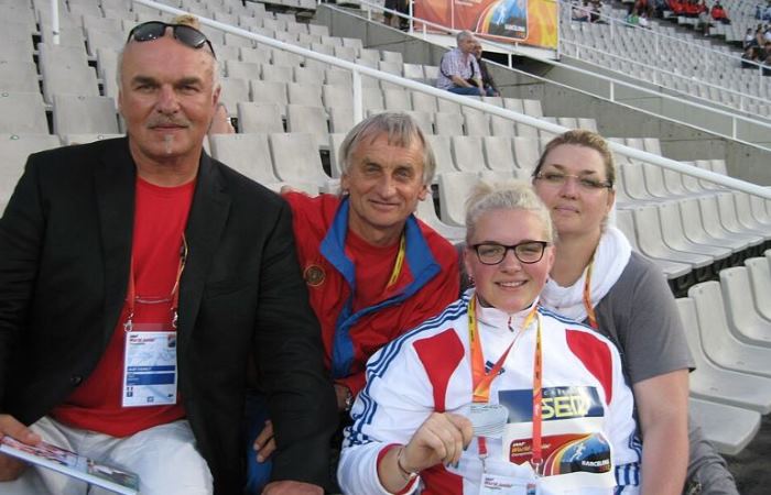 Как самая сильная женщина в СССР сделала чемпионами мужа и дочь и Почему укатила в Париж: Рекорд, Натальи Лисовской, который никто не побил Наталья, Седых, спортсменов, Натальи, рекорд, Наташа, начала, Европы, Алексия, также, сборной, среди, которые, мировой, чемпионки, появились, могла, тренировок, Когда, больше