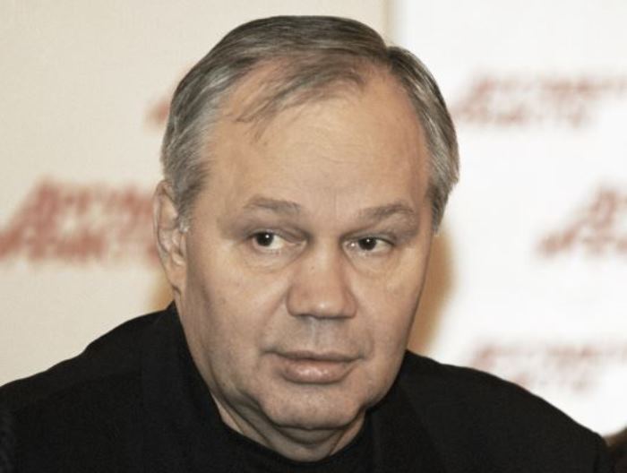 Тренер Виктор Агеев