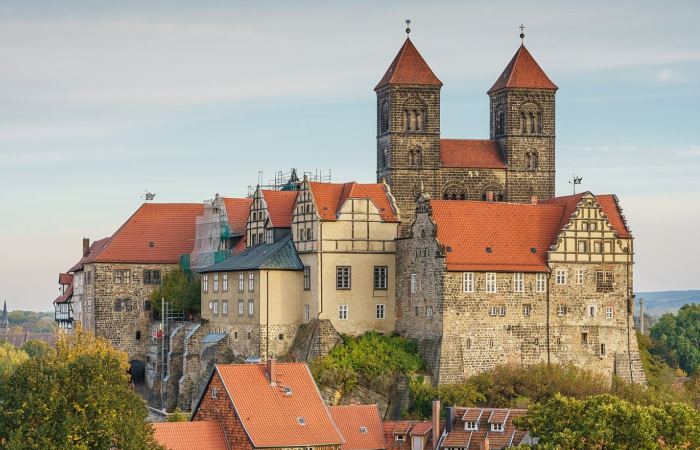 Кведлинбургское аббатство. где прошли последние годы жизни Авроры фон Кёнигсмарк Кведлинбургское аббатство. где прошли последние годы жизни Авроры фон Кёнигсмарк