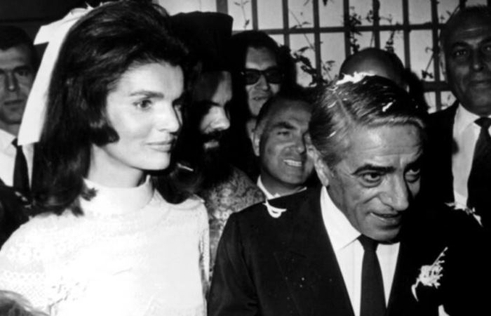 Отношения с отцом обострились, когда тот развелся с матерью и женился на бывшей первой леди США