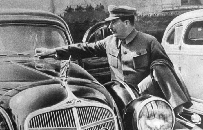 Сталин любил автомобили, хотя не имел своего личного и не умел водить / Фото: gw2ru 