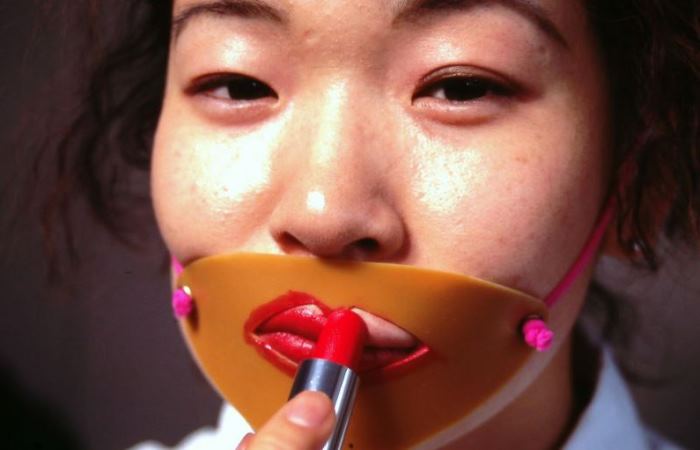 Чиндогу - маска для нанесения губной помады