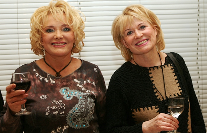 Екатерина Шаврина с сестрой Татьяной Екатерина Шаврина с сестрой Татьяной