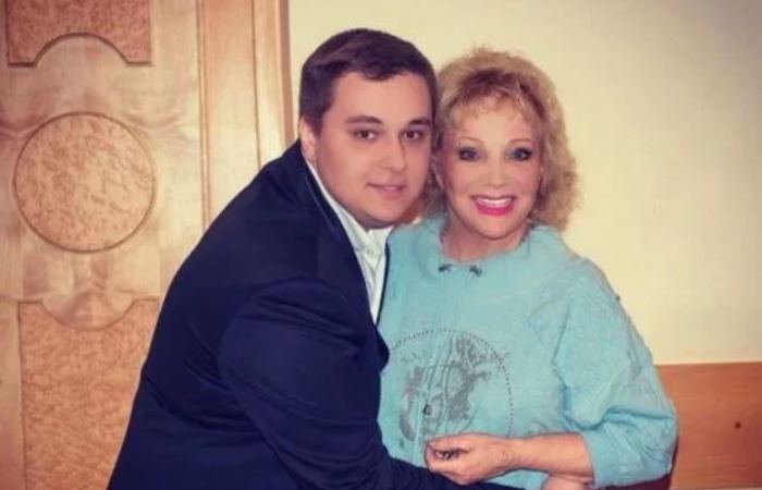 Екатерина Шаврина с сыном Григорием Екатерина Шаврина с сыном Григорием