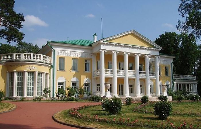 Усадьба Зинаиды Морозовой в Горках, ставшая резиденцией Ленина