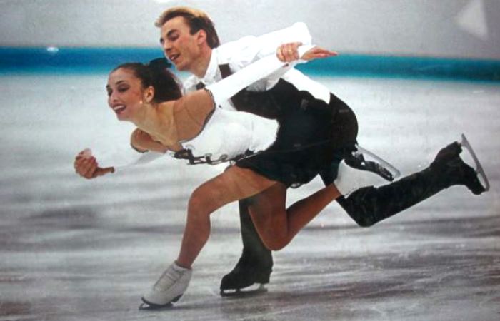 Майя Усова и Александр Жулин на льду