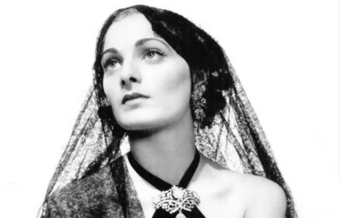 Мэри Эристова Мэри Эристова