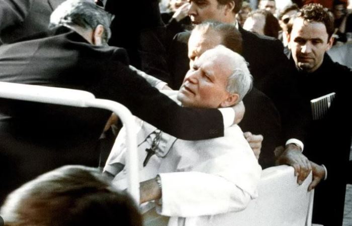 Момент покушения на Папу Иоанна Павла II/ Фото: regnum.ru