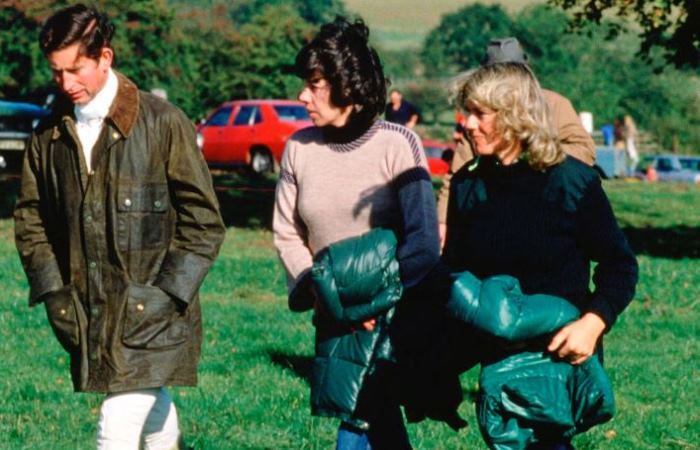 Принц Чарльз, Камилла Шанд и их подруга Люсия Санта Круз Принц Чарльз, Камилла Шанд и их подруга Люсия Санта Круз