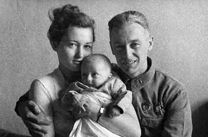 Роман Кармен со второй женой Ниной Орловой