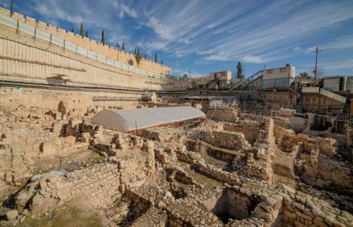 Гигантский ров, обнаруженный под парковкой Гивати / Фото: cityofdavid.org