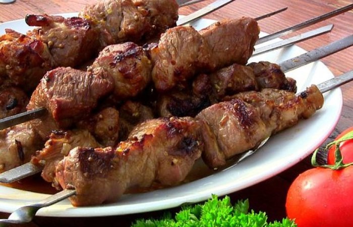Шашлык - одно из самых любимых блюд в России