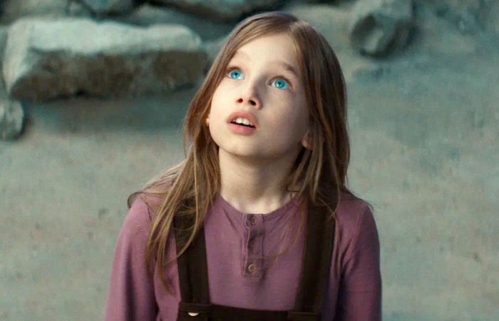 Катя Червова в роли Элли Катя Червова в роли Элли