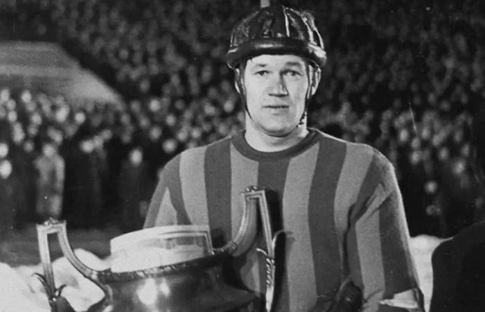 Всеволод Бобров, 1952 год