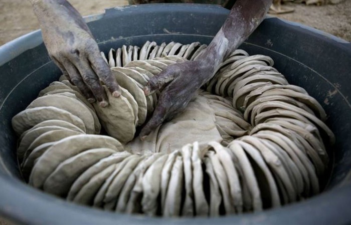 Печенье из глины на Гаити. Печенье из глины на Гаити.