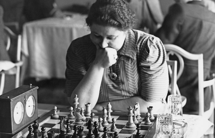 Вера Менчик. Вера Менчик.