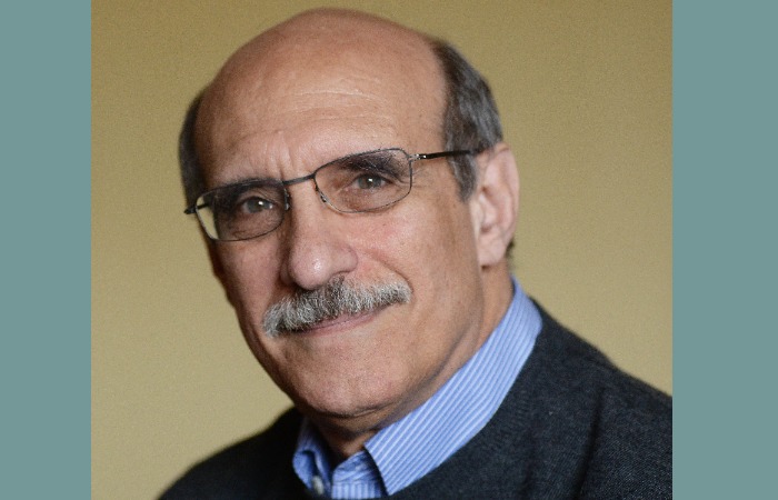 Мартин Чалфи. Мартин Чалфи.