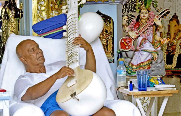 Шри Чинмой.