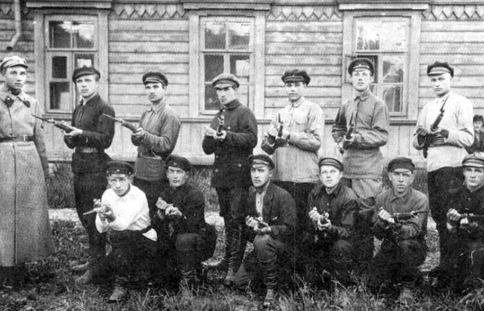 Отряд чоновцев.